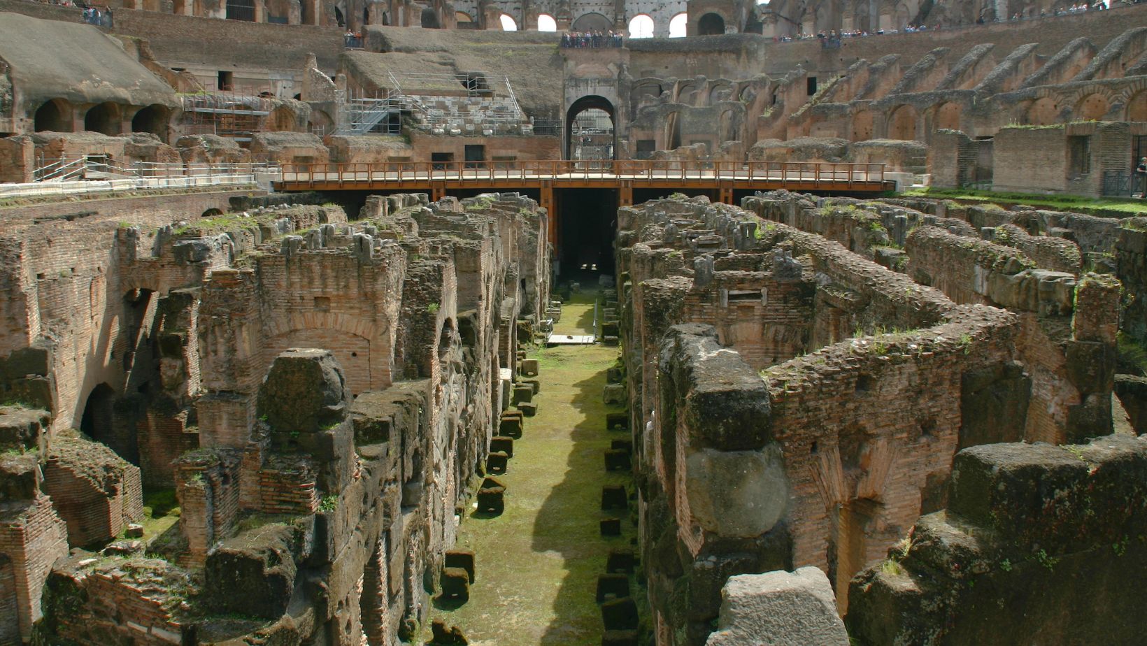 Hypogeum, how did ancient Romans build the Colosseum